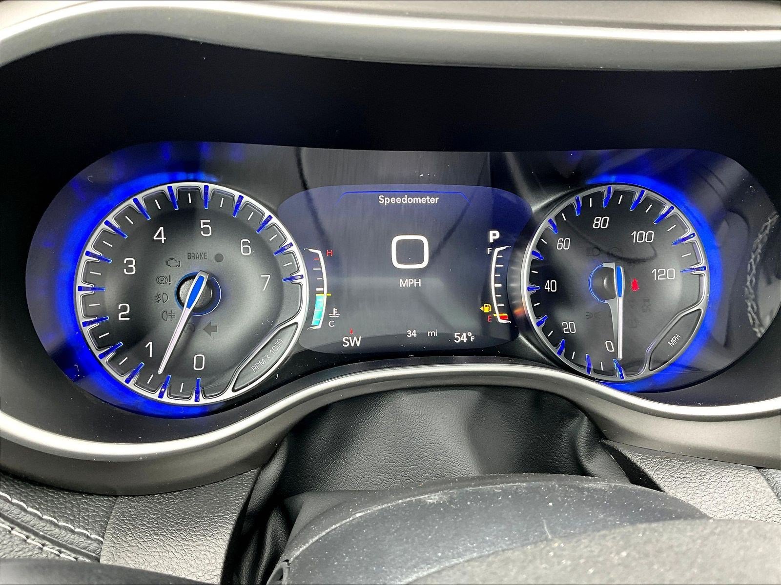 New 2027 Chrysler Pacifica Select AWD/4WD image 23