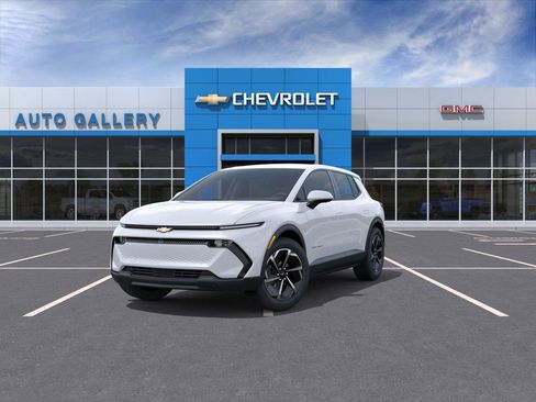 New 2026 Chevrolet Equinox EV LT image 9