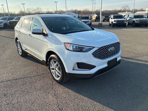 Used 2023 Ford Edge SEL image 7
