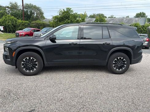 Used 2024 Chevrolet Traverse Z71 w/ LPO, Floor Liner Package AWD/4WD image 3