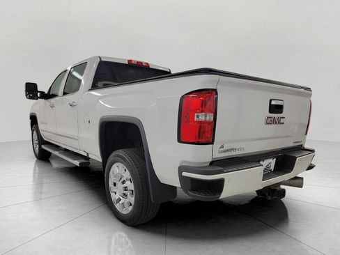 Used 2018 GMC Sierra 2500 Denali w/ Duramax Plus Package AWD/4WD image 20