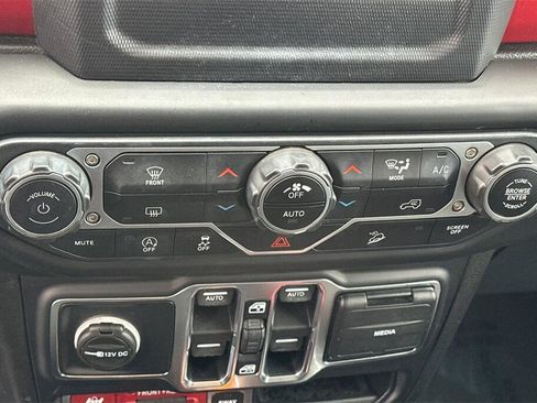 Used 2019 Jeep Wrangler Unlimited Rubicon image 20