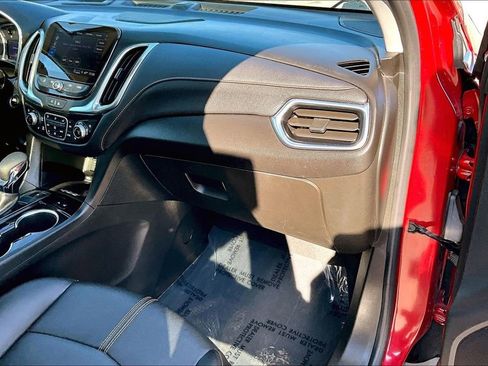 Used 2022 Chevrolet Equinox Premier image 15