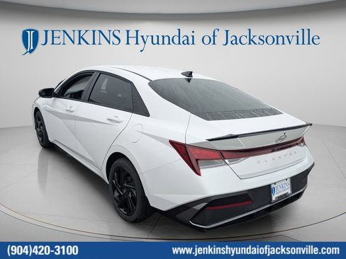 New 2026 Hyundai Elantra Sport FWD image 5