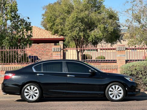 Used 2015 Honda Accord EX-L image 9