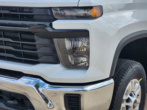 New 2026 Chevrolet Silverado 2500 W/T w/ WT/CX Safety Package AWD/4WD image 17