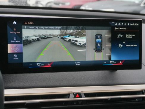 Used 2023 BMW iX xDrive50 w/ Sport Package image 25