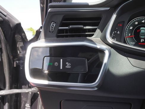 Used 2022 Audi S6 Premium Plus AWD/4WD image 16