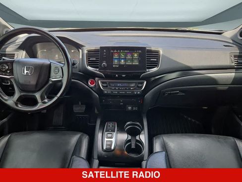 Used 2020 Honda Pilot Touring image 14