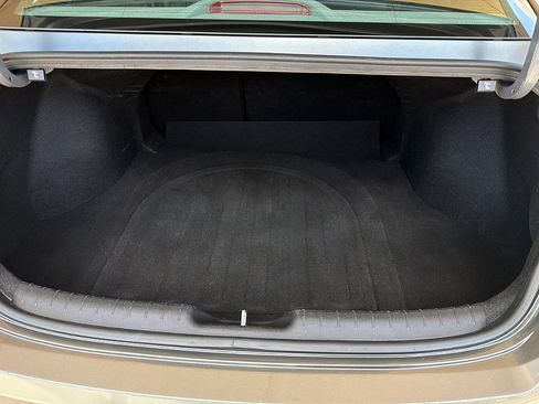 Certified 2025 Hyundai Elantra SEL FWD image 28