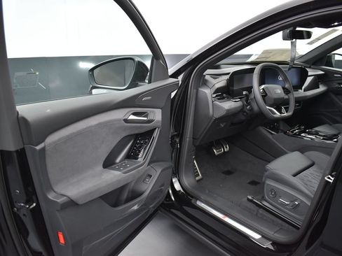 New 2027 Audi SQ6 e-tron Premium Plus AWD/4WD image 5