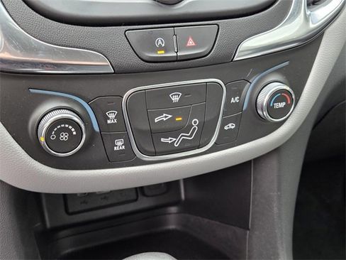 Used 2024 Chevrolet Equinox LS w/ Driver Confidence II Package image 22