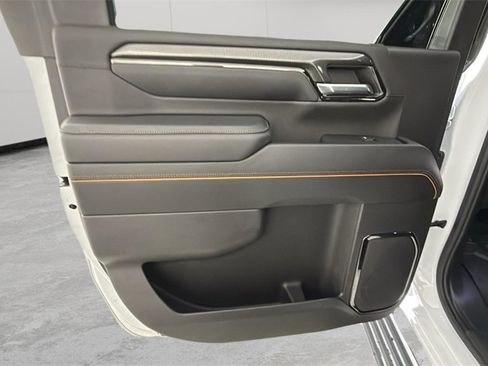 Used 2024 GMC Sierra 2500 AT4 w/ AT4 Premium Plus Package image 41