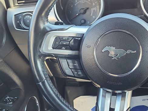 Used 2019 Ford Mustang Premium image 15