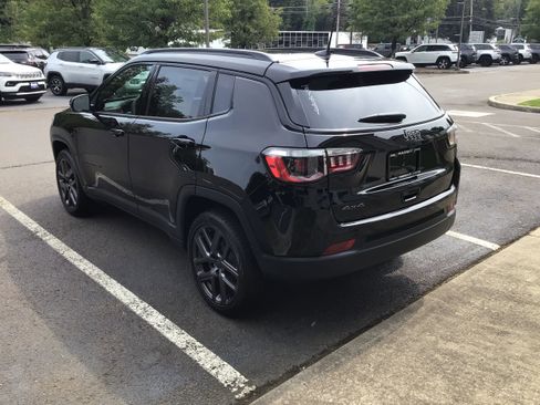 New 2025 Jeep Compass Limited w/ Sun & Sound Group image 5