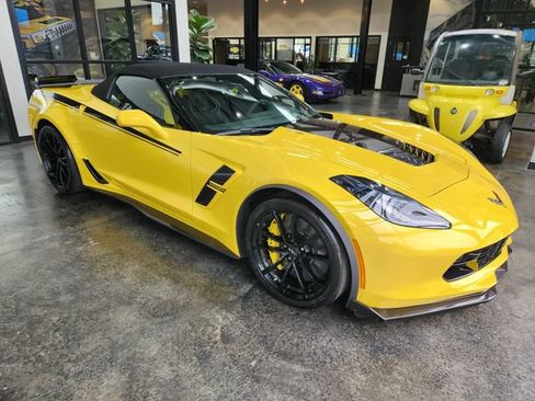 Used 2017 Chevrolet Corvette Grand Sport RWD image 3