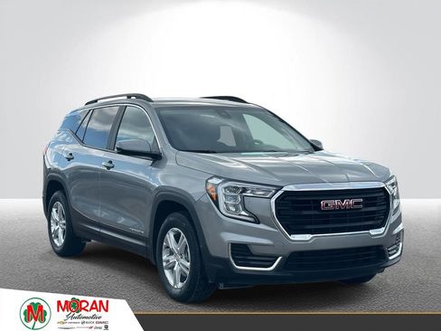 Certified 2023 GMC Terrain SLE w/ Driver Convenience Package image 2