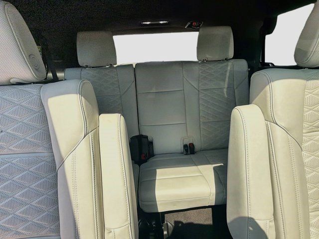 Certified 2025 Cadillac Escalade Sport Platinum w/ LPO, ONYX Package AWD/4WD image 29