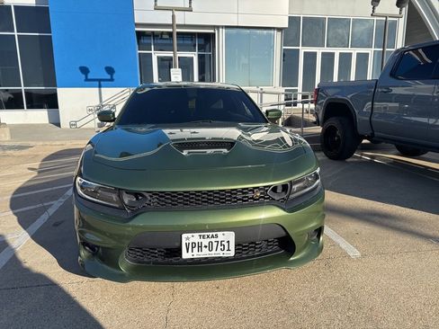 Used 2020 Dodge Charger Scat Pack w/ Dynamics Package image 2