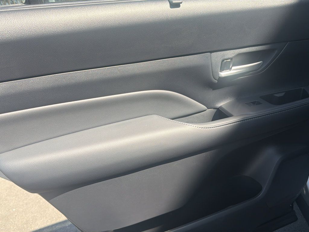 New 2026 Toyota Grand Highlander XLE FWD image 17