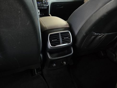 Used 2020 Hyundai Santa Fe SEL w/ Convenience Package FWD image 16