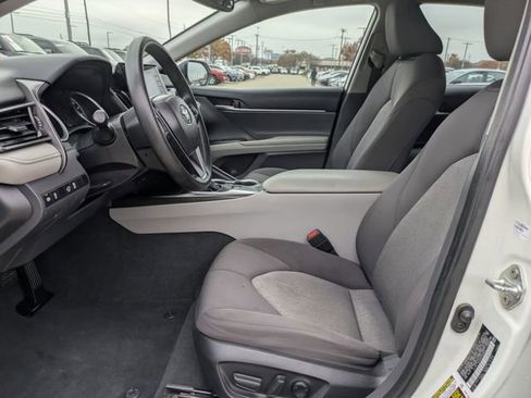 Used 2024 Toyota Camry LE w/ Convenience Package image 25