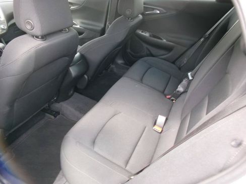 Used 2024 Chevrolet Malibu LS w/ Driver Confidence Package FWD image 9