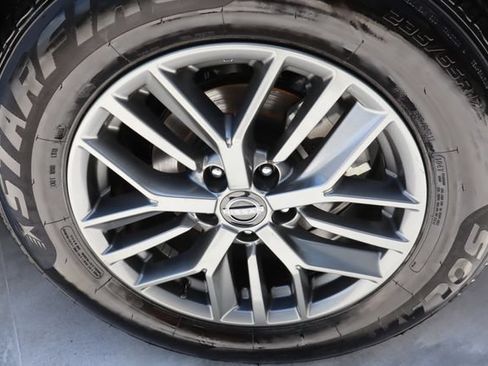 Used 2024 Nissan Rogue S FWD image 41