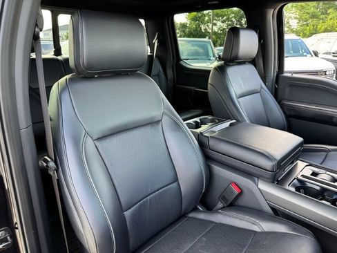 Used 2025 Ford F150 Lariat w/ Equipment Group 502A High AWD/4WD image 21