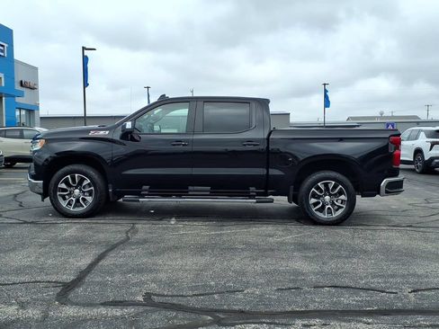 Used 2022 Chevrolet Silverado 1500 LT AWD/4WD image 4