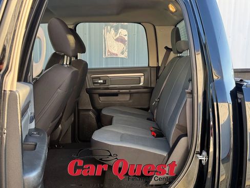 Used 2022 RAM 1500 Classic SLT image 13