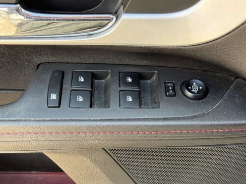 Used 2011 Chevrolet Equinox LT w/ Driver Convenience Package FWD image 21