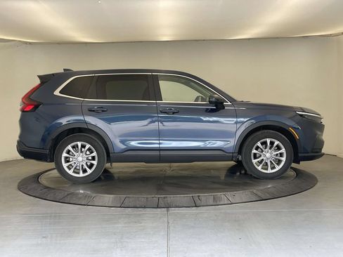 Used 2023 Honda CR-V EX image 8