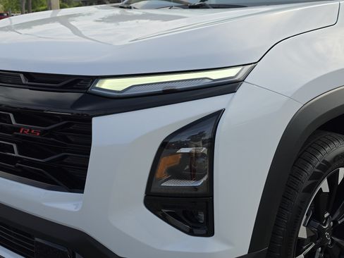 New 2026 Chevrolet Equinox RS w/ Convenience Package III FWD image 13
