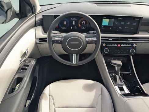 New 2026 Hyundai Tucson SEL FWD image 17