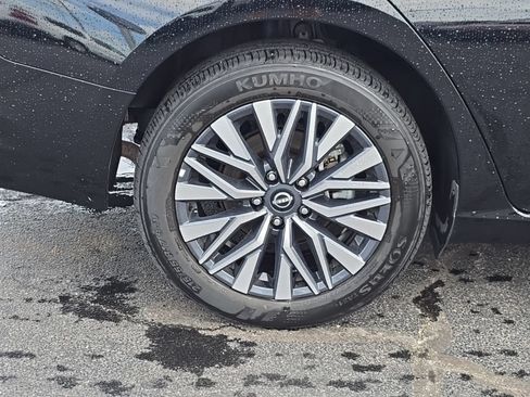 Used 2025 Nissan Altima 2.5 SV AWD/4WD image 46