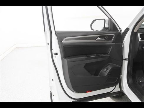 Used 2021 Volkswagen Atlas SEL AWD/4WD image 4
