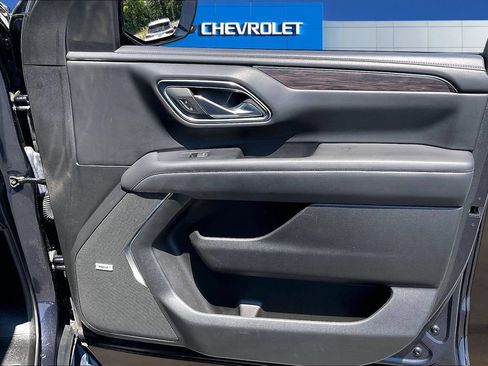 Used 2023 Chevrolet Tahoe LT w/ Luxury Package AWD/4WD image 28