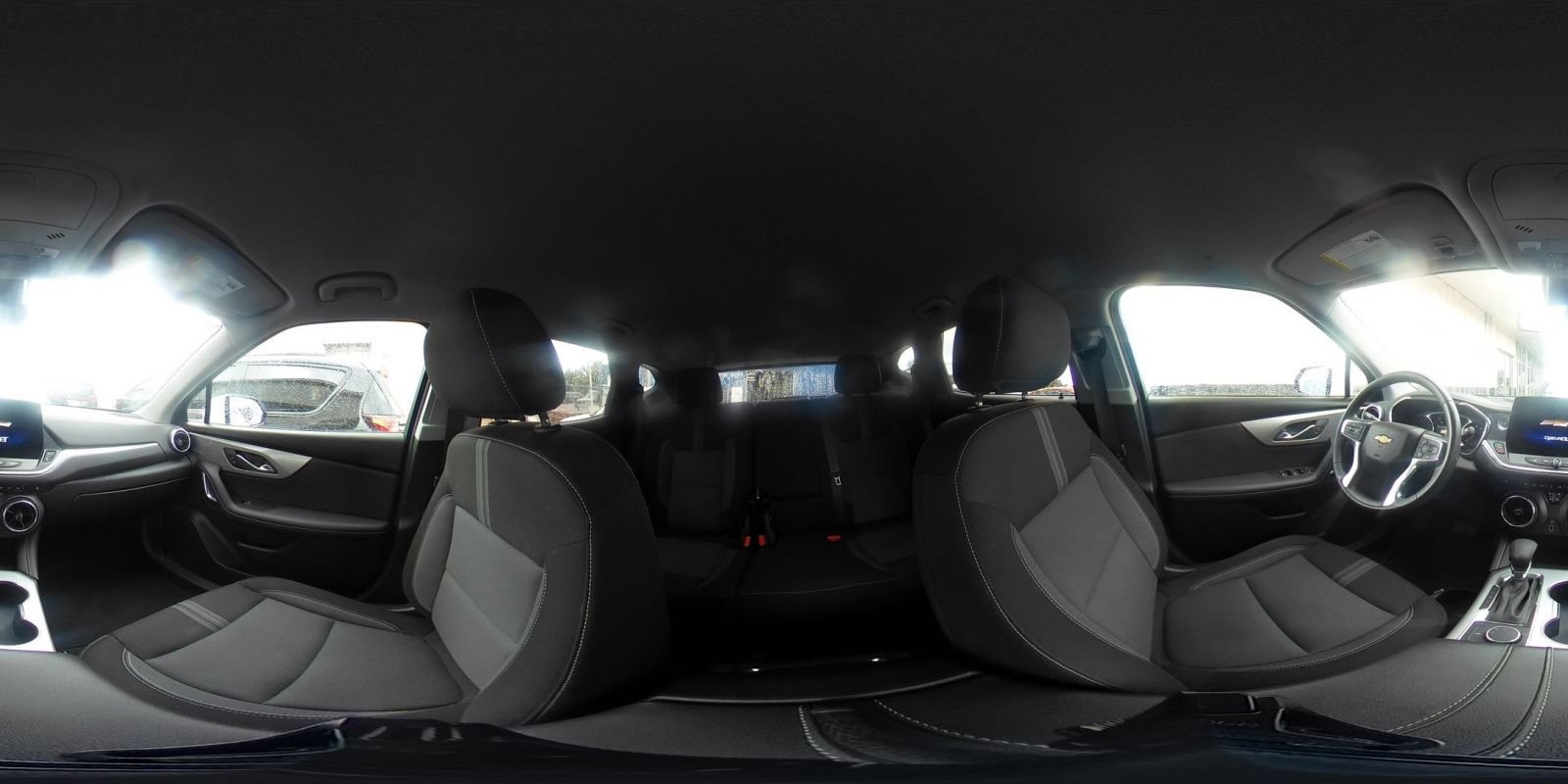 Used 2025 Chevrolet Blazer LT FWD image 43
