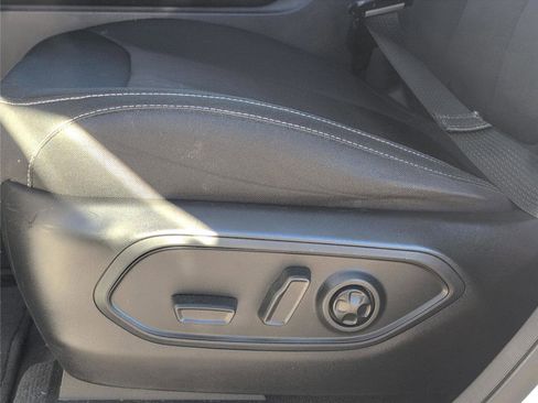 Used 2022 Jeep Grand Cherokee Laredo w/ Luxury Tech Group I image 14