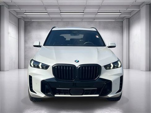 Used 2025 BMW X5 xDrive40i w/ Executive Package AWD/4WD image 8