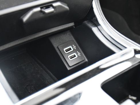 Used 2020 Ford Edge Titanium w/ Equipment Group 301A image 30