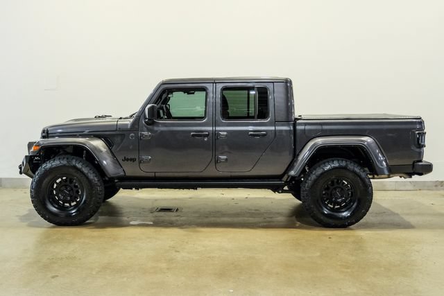 Used 2025 Jeep Gladiator Sport AWD/4WD image 8