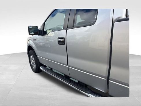 Used 2011 Ford F150 XLT w/ XLT Chrome Pkg image 12