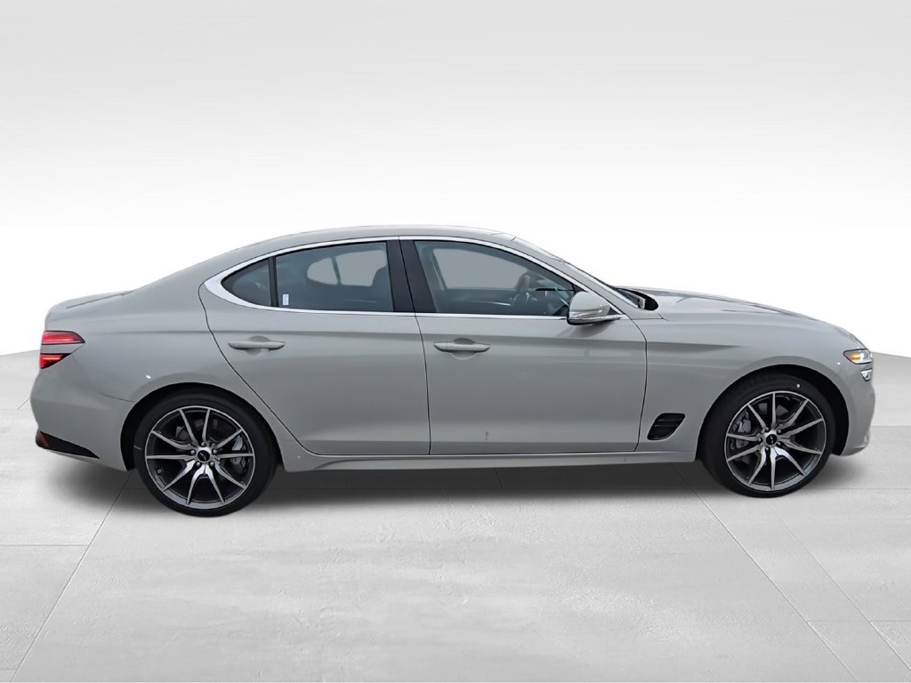 Used 2026 Genesis G70 2.5T AWD/4WD image 9