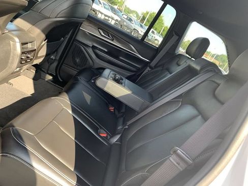 Used 2024 Jeep Grand Cherokee Limited w/ Trailer Tow Package AWD/4WD image 10