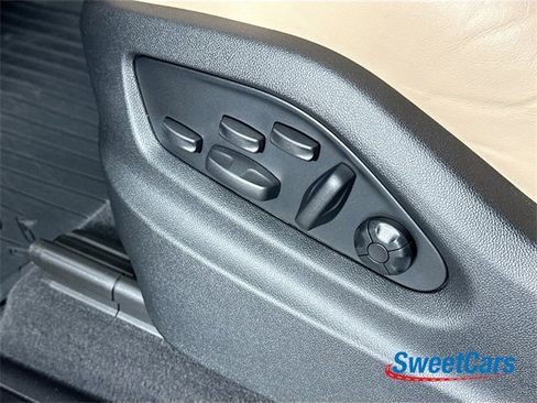 Used 2025 Porsche Cayenne Turbo image 44