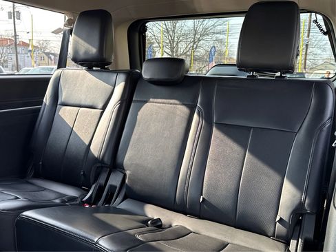 Used 2024 Ford Expedition Max XLT image 41