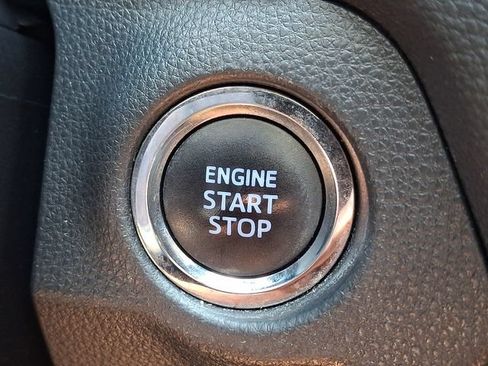 Used 2019 Toyota RAV4 XLE Premium w/ Cold Weather Package AWD/4WD image 23