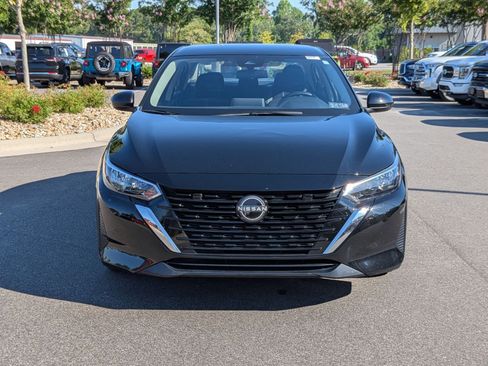 Used 2024 Nissan Sentra SV FWD image 8